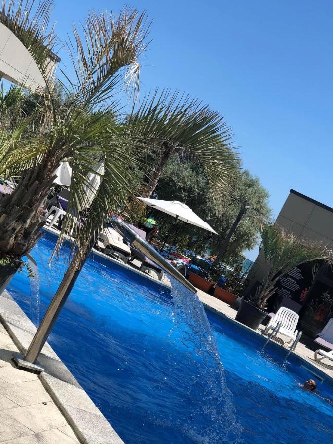 Nicolas By Alezzii Beach Apartament Studio Năvodari المظهر الخارجي الصورة