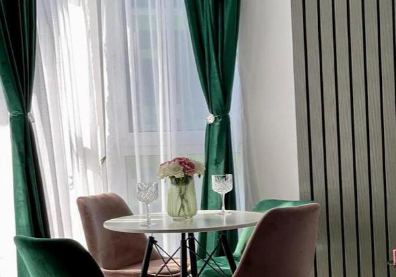 Nicolas By Alezzii Beach Apartament Studio Năvodari المظهر الخارجي الصورة